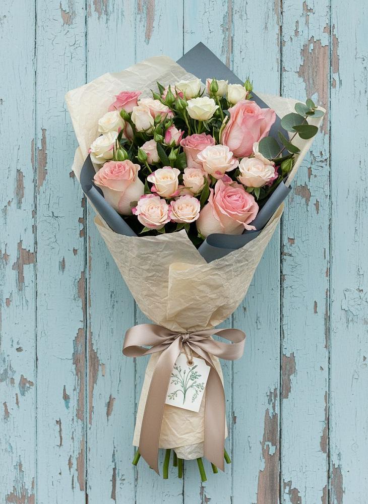 Букет цветов из: Розы в Кулунде