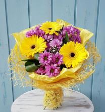 Букет цветов из:  Хризантемы и Герберы в Кулунде