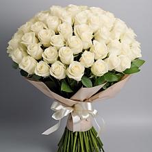 Букет 101 беля роза Белоснежка в Кулунде