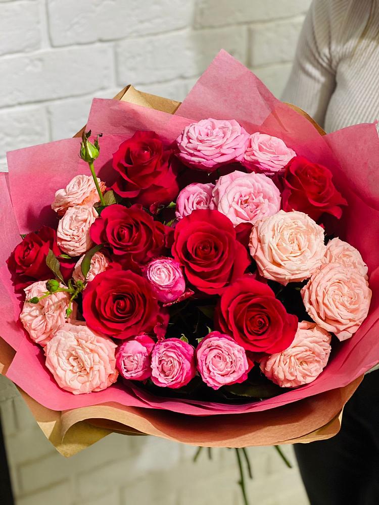 Букет цветов из: Розы в Кулунде