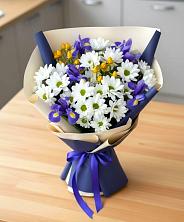 Букет цветов из:  Розы, Ирисы и Хризантемы в Кулунде
